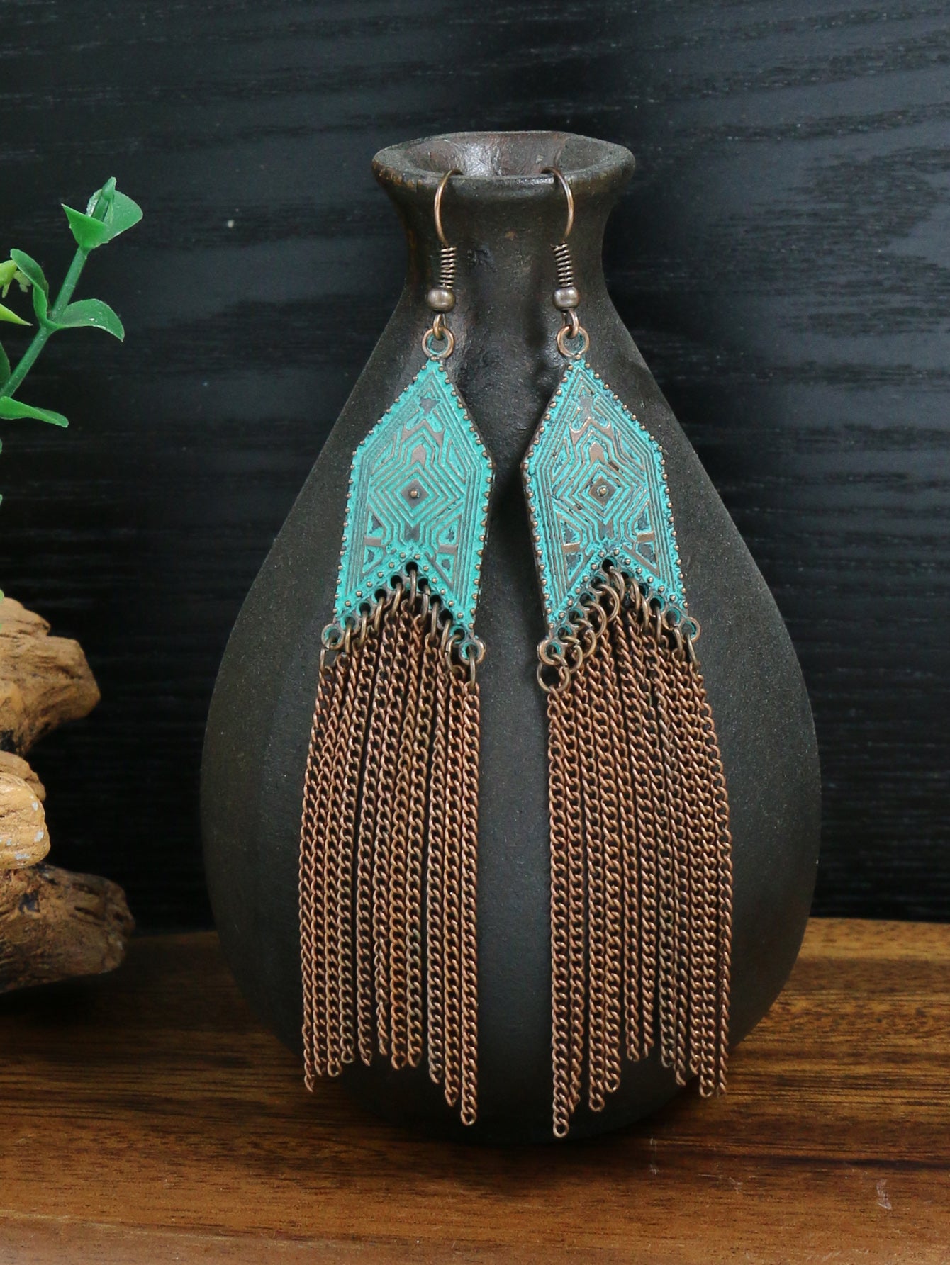 1 Pair Of Retro Style Bronze And Blue Geometric Chain Tassel Long Earrings Ethnic Style